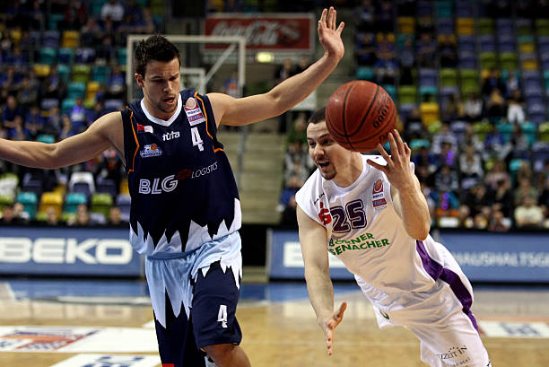 现出了顽强 现出了顽强