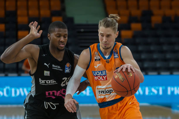 肖国栋在本 肖国栋在本