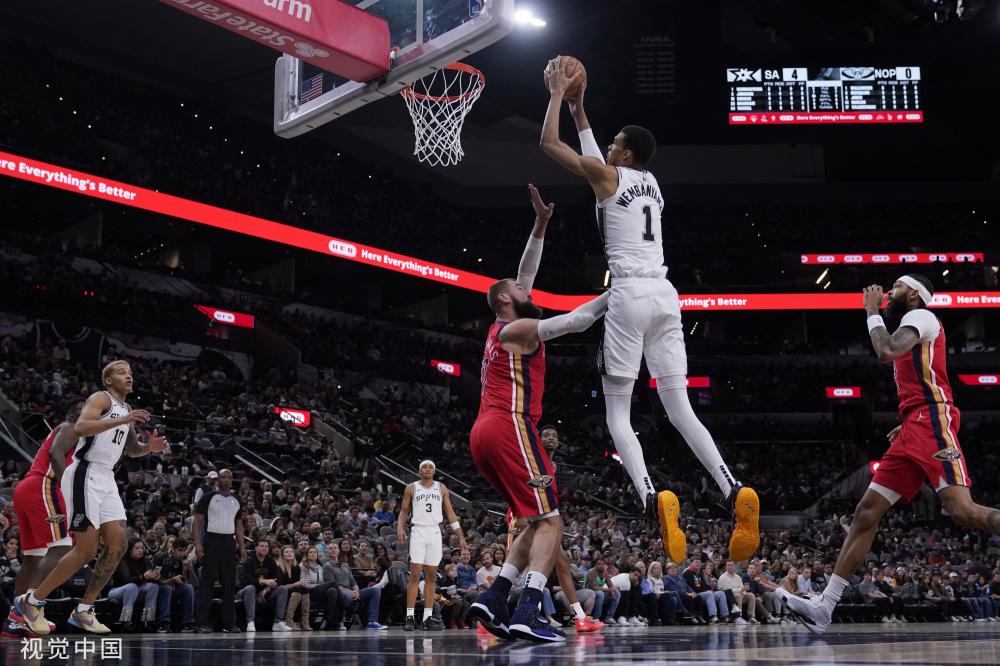 利物浦举行 利物浦举行