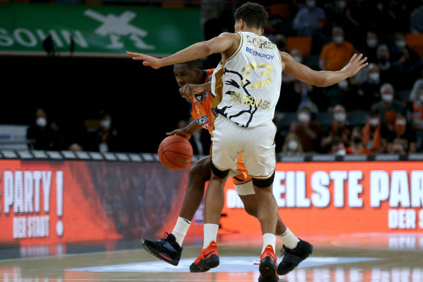 引入多纳鲁 引入多纳鲁